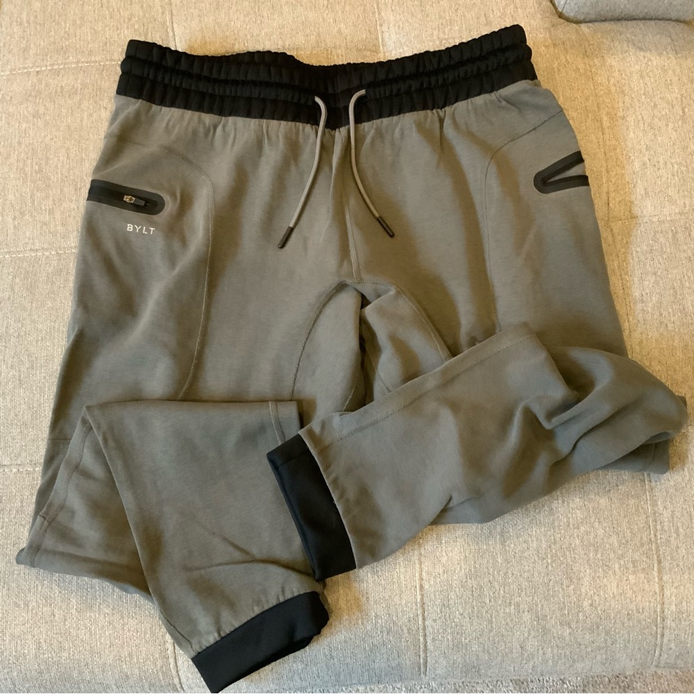 Bolt Jogger